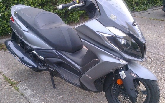 Gebrauchtmotorrad Kymco Downtown 350i - Bild 7 Gebrauchtmotorrad Kymco Downtown 350i - Bild 7