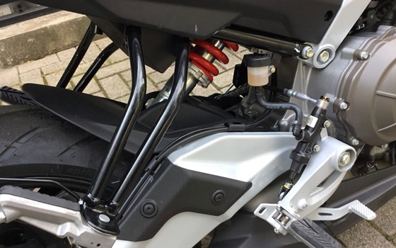 Neufahrzeug Aprilia Tuono 457 - Bild 16