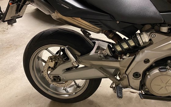 Gebrauchtmotorrad Aprilia Shiver 750 - Bild 11 Gebrauchtmotorrad Aprilia Shiver 750 - Bild 11