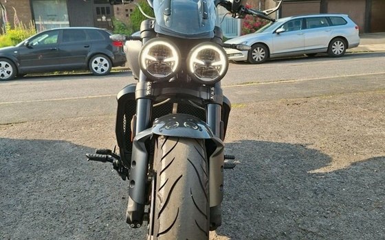 Gebrauchtmotorrad Triumph Rocket 3 GT Triple Black - Bild 1