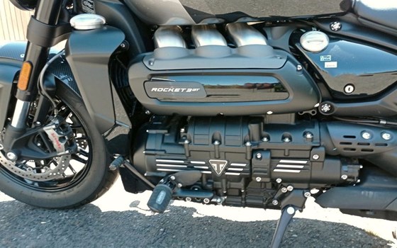 Gebrauchtmotorrad Triumph Rocket 3 GT Triple Black - Bild 5