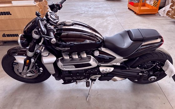 Gebrauchtmotorrad Triumph Rocket 3 R - Bild 3