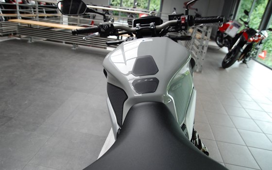 Neufahrzeug Honda CB650R - Bild 9