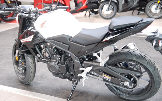 Neufahrzeug Honda CB500 Hornet - Bild 7