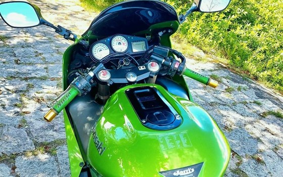 Gebrauchtmotorrad Kawasaki ZX-12R Ninja - Bild 8