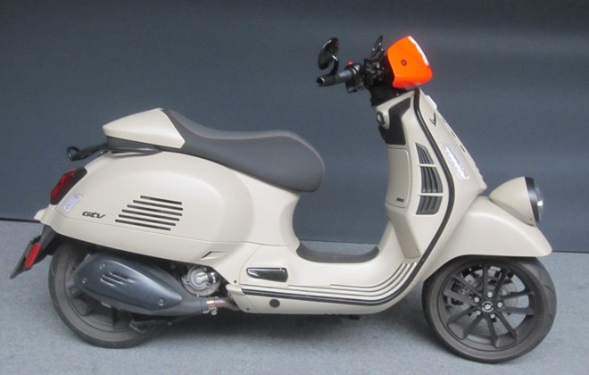 Vespa GTV 300