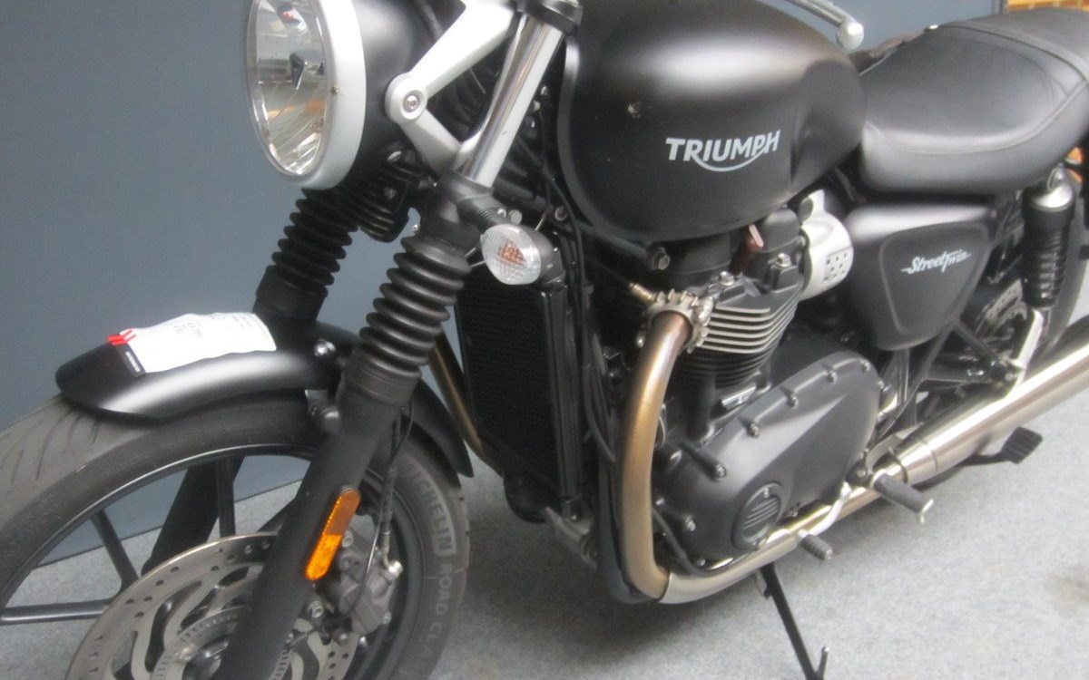 Angebot Triumph Street Twin