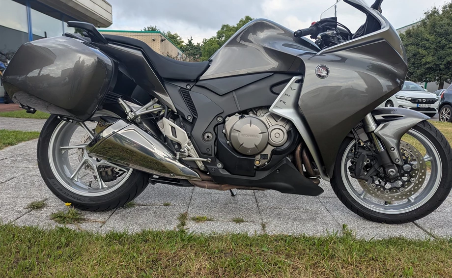 Angebot Honda VFR 1200 F Bild 1: Angebot Honda VFR 1200 F