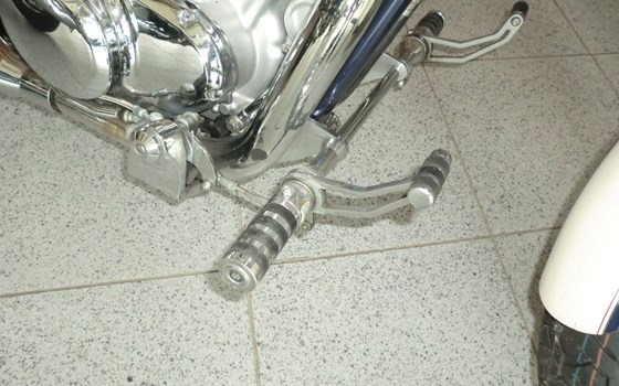 Gebrauchtmotorrad Suzuki VS 1400 GLP Intruder - Bild 8