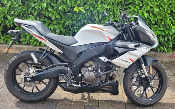 Gebrauchtmotorrad Aprilia Tuono 125 - Bild 5