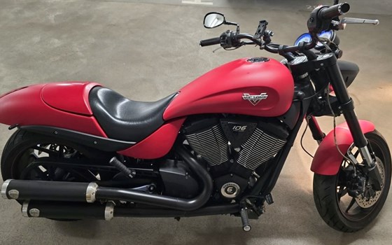 Gebrauchtmotorrad Victory Hammer S - Bild 3