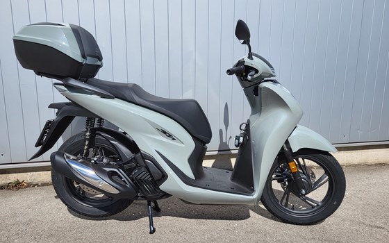 Neufahrzeug Honda SH125i - Bild 1 Neufahrzeug Honda SH125i - Bild 1