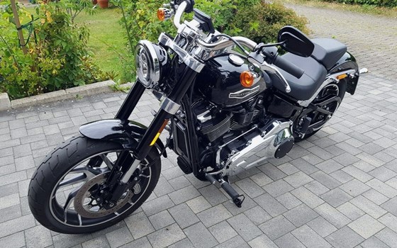 Gebrauchtmotorrad Harley-Davidson Softail Sport Glide FLSB - Bild 1
