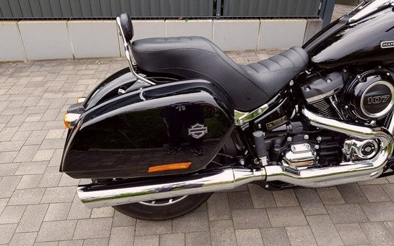 Gebrauchtmotorrad Harley-Davidson Softail Sport Glide FLSB - Bild 12