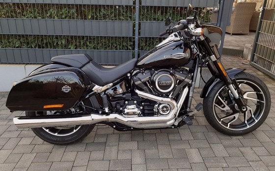 Gebrauchtmotorrad Harley-Davidson Softail Sport Glide FLSB - Bild 5