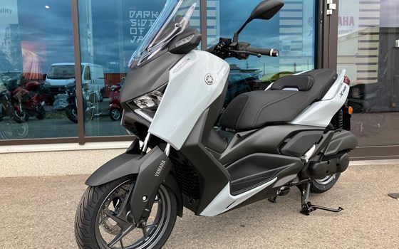 Neufahrzeug Yamaha XMAX 125 Tech MAX+ - Bild 9 Neufahrzeug Yamaha XMAX 125 Tech MAX+ - Bild 9