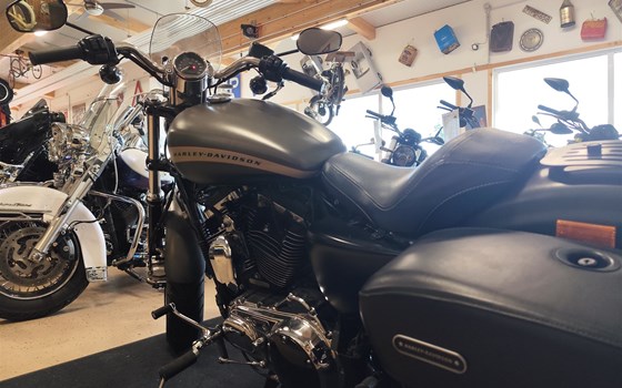 Gebrauchtmotorrad Harley-Davidson Sportster XL 1200C Custom - Bild 5