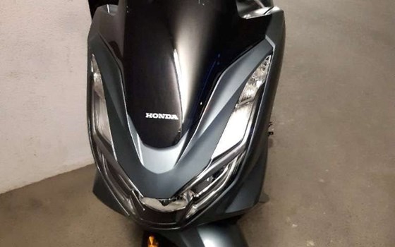 Gebrauchtmotorrad Honda PCX125 - Bild 2 Gebrauchtmotorrad Honda PCX125 - Bild 2