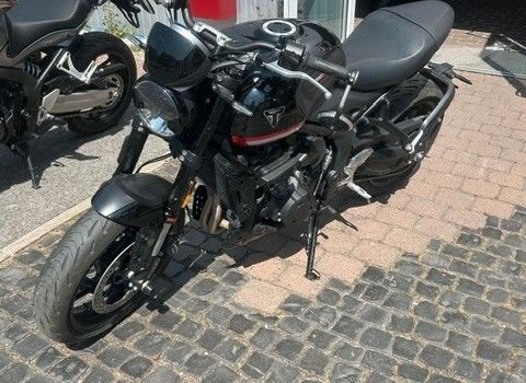 Gebrauchtmotorrad Triumph Trident 660 - Bild 1