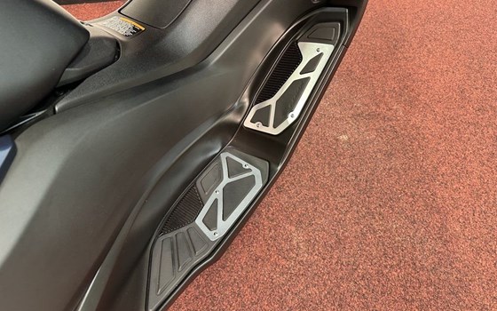 Gebrauchtmotorrad Yamaha NMAX 125 - Bild 11