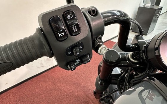 Gebrauchtmotorrad Indian Chief Bobber Dark Horse - Bild 15