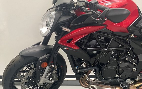 Gebrauchtmotorrad MV Agusta Dragster 800 R - Bild 6