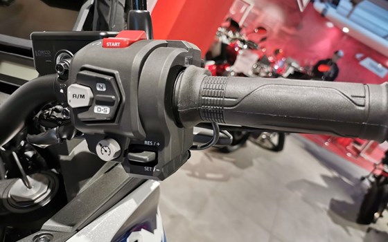 Gebrauchtmotorrad Honda CRF1100L Africa Twin - Bild 9