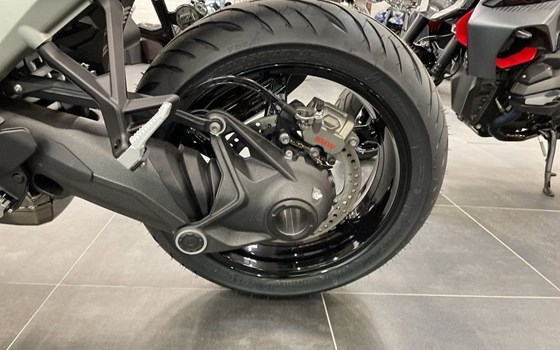 Gebrauchtmotorrad BMW R 1300 R - Bild 12