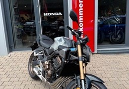 Neumotorrad Honda CB650R E-Clutch