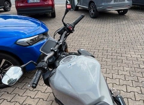Neufahrzeug Honda CB650R E-Clutch - Bild 12