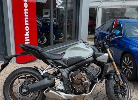 Neufahrzeug Honda CB650R E-Clutch - Bild 4