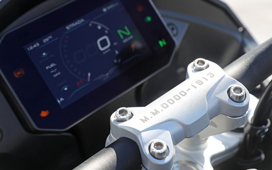 Neufahrzeug Moto Guzzi V100 Mandello Aviazione Navale - Bild 12