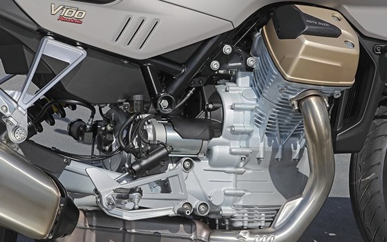 Neufahrzeug Moto Guzzi V100 Mandello Aviazione Navale - Bild 8
