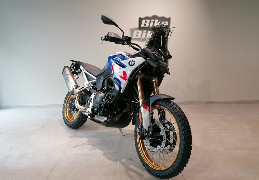 BMW F 900 GS (weiß)