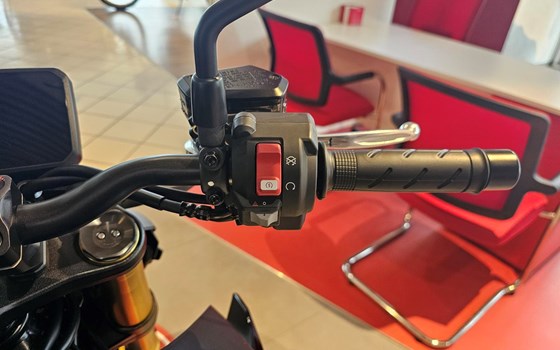 Gebrauchtmotorrad Honda CB1000 Hornet - Bild 7