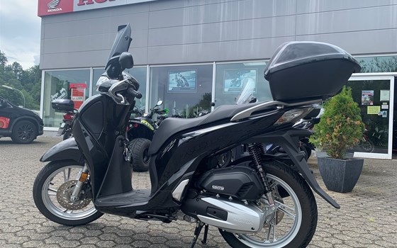 Gebrauchtmotorrad Honda SH125i - Bild 3