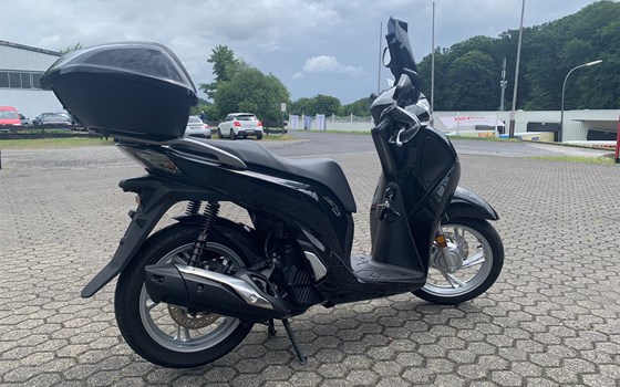 Gebrauchtmotorrad Honda SH125i - Bild 5