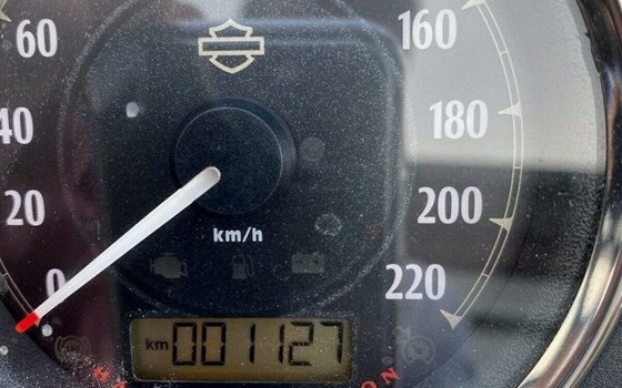 Gebrauchtmotorrad Harley-Davidson Dyna Street Bob FXDB - Bild 8