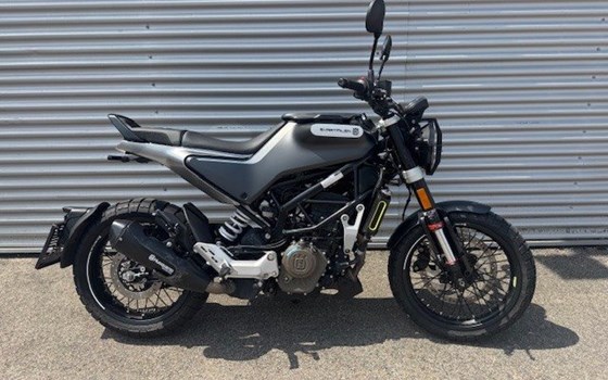 Gebrauchtmotorrad Husqvarna Svartpilen 125 - Bild 1 Gebrauchtmotorrad Husqvarna Svartpilen 125 - Bild 1