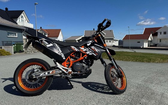 Gebrauchtmotorrad KTM 690 SMC - Bild 1