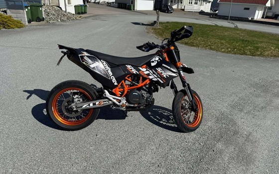Gebrauchtmotorrad KTM 690 SMC - Bild 2
