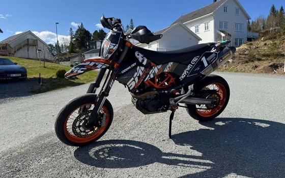 Gebrauchtmotorrad KTM 690 SMC - Bild 4