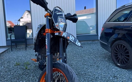Gebrauchtmotorrad KTM 690 SMC - Bild 9