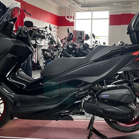 Honda Forza 125