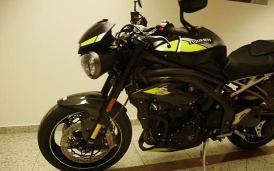 Gebrauchtmotorrad Triumph Speed Triple RS - Bild 4 Gebrauchtmotorrad Triumph Speed Triple RS - Bild 4