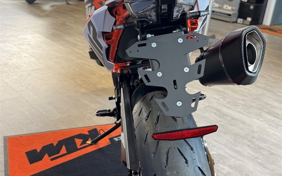 Neufahrzeug KTM 890 SMT - Bild 13