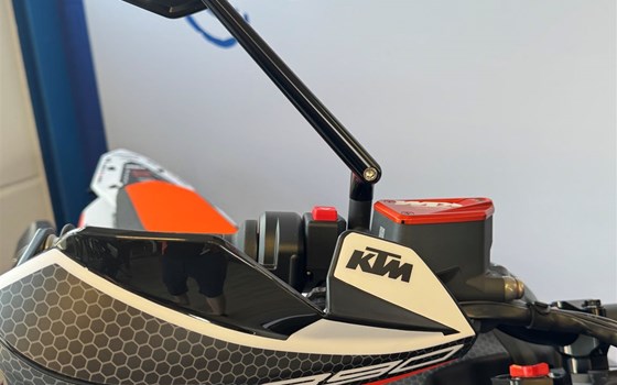 Neufahrzeug KTM 890 SMT - Bild 2