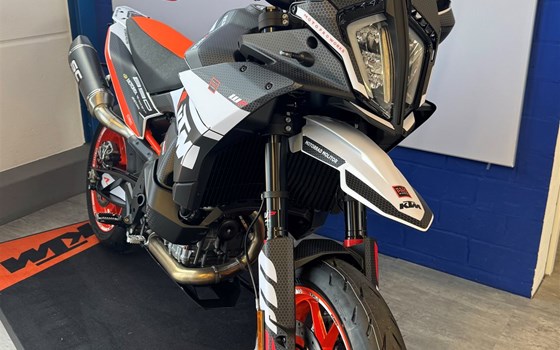 Neufahrzeug KTM 890 SMT - Bild 5