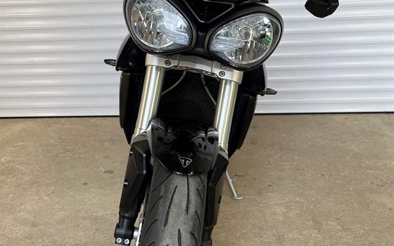 Gebrauchtmotorrad Triumph Street Triple S - Bild 3