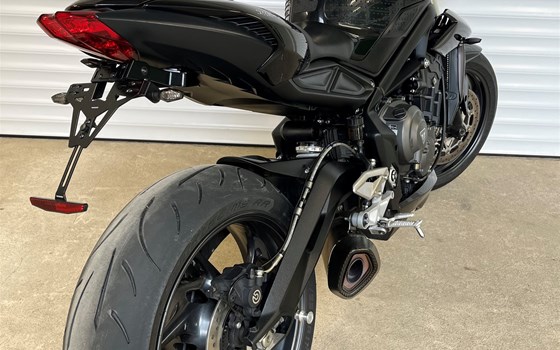 Gebrauchtmotorrad Triumph Street Triple S - Bild 11